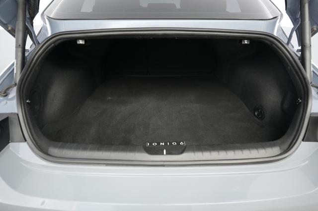2024 Hyundai IONIQ 6 — photo 6 of 24