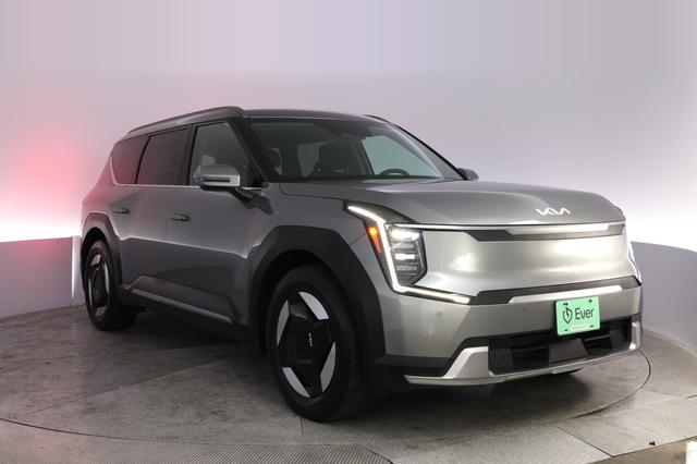 2024 Kia EV9 — photo 10 of 26