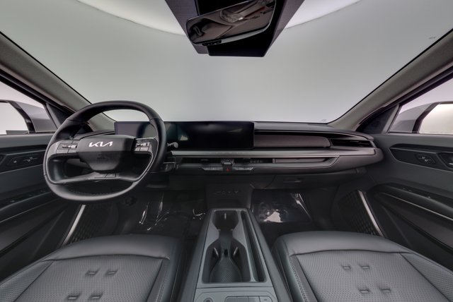 2024 Kia EV9 — photo 23 of 26