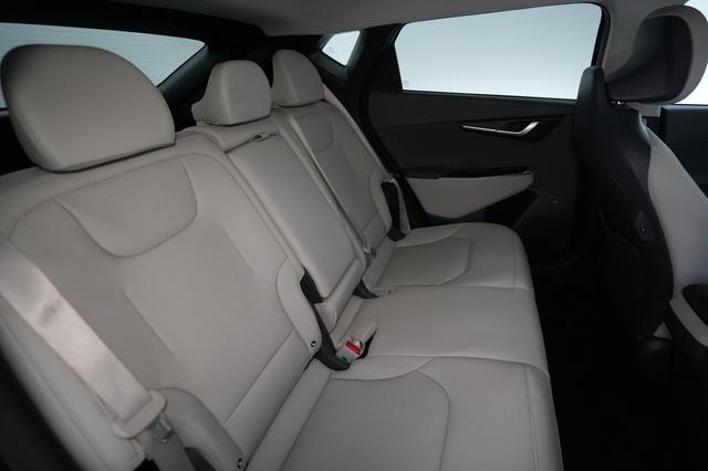 2022 Kia EV6 — photo 4 of 23