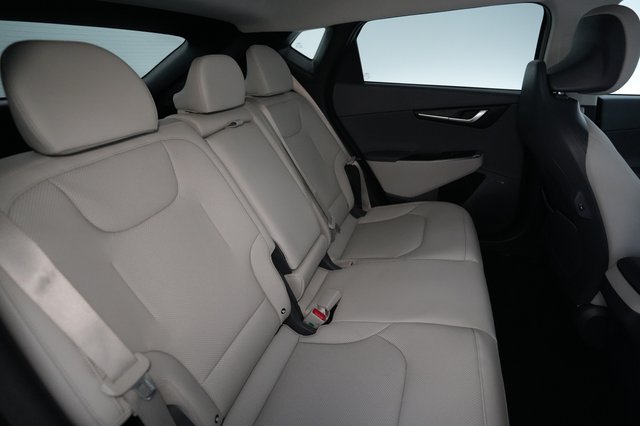 2022 Kia EV6 — photo 4 of 23