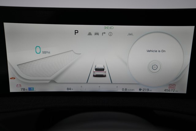 2022 Kia EV6 — photo 5 of 23
