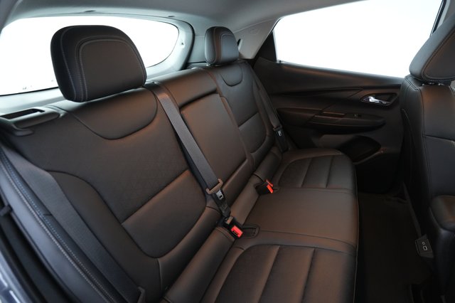 2022 Chevrolet Bolt EV — photo 4 of 23