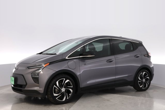 2022 Chevrolet Bolt EV — photo 14 of 23