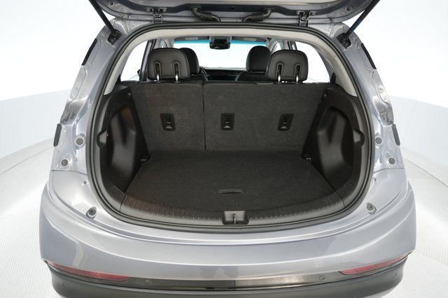2022 Chevrolet Bolt EV — photo 6 of 23