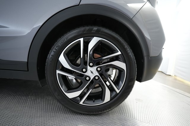 2022 Chevrolet Bolt EV — photo 17 of 23