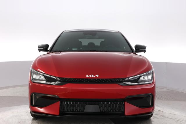 2023 Kia EV6 — photo 9 of 21