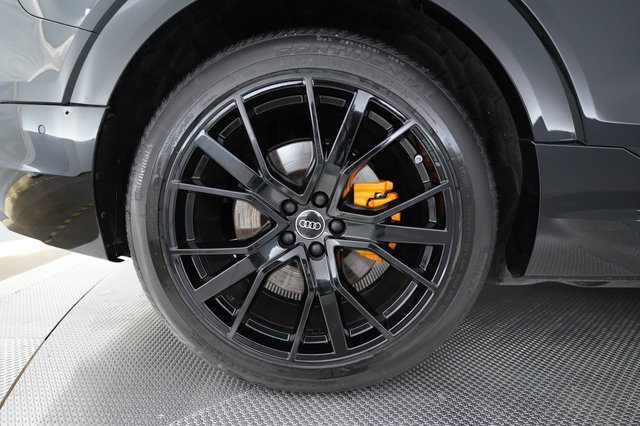 2023 Audi e-tron — photo 17 of 29