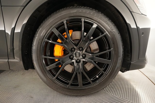 2023 Audi e-tron — photo 16 of 29