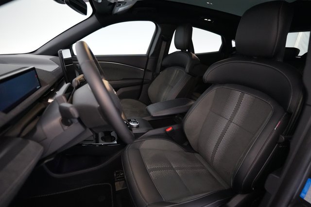 2023 Ford Mustang Mach-E — photo 3 of 21