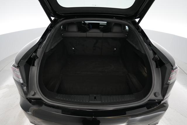 2023 Tesla Model S — photo 6 of 24