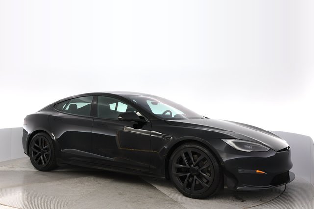 2023 Tesla Model S — photo 11 of 24