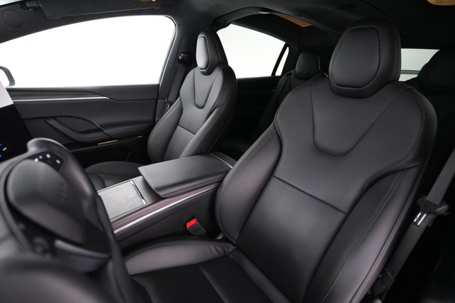 2023 Tesla Model X — photo 3 of 26