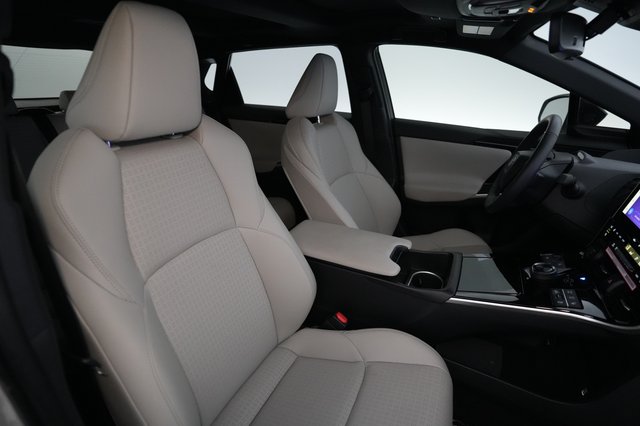 2024 Toyota bZ4X — photo 18 of 23