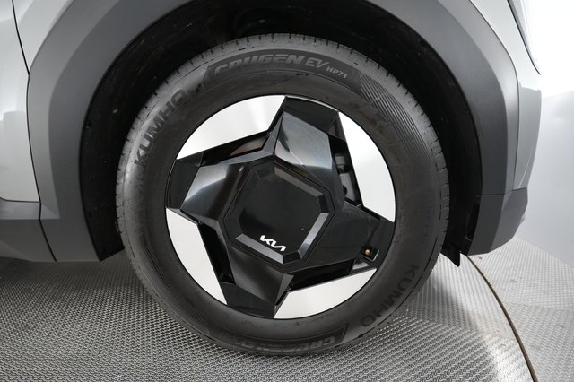 2024 Kia EV9 — photo 7 of 27