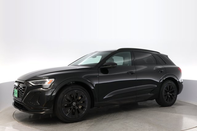 2024 Audi Q8 e-tron — photo 14 of 21