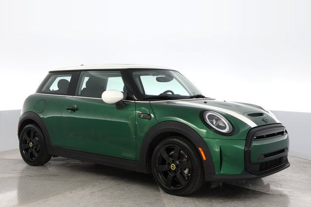 2024 MINI Cooper SE — photo 11 of 20