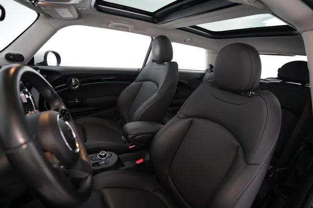2024 MINI Cooper SE — photo 3 of 20