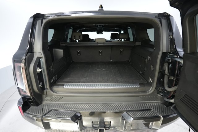 2025 GMC Hummer EV SUV — photo 6 of 21