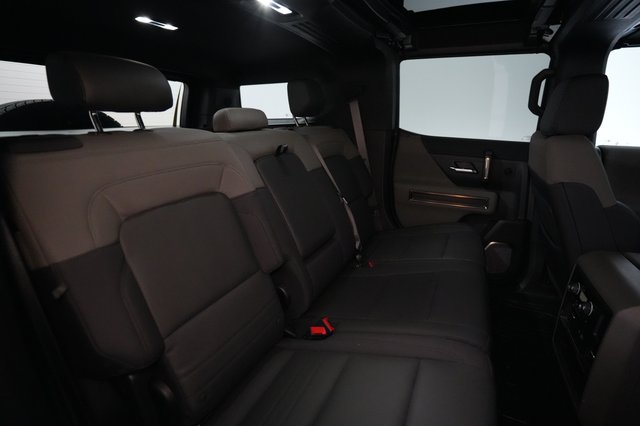 2025 GMC Hummer EV SUV — photo 4 of 21