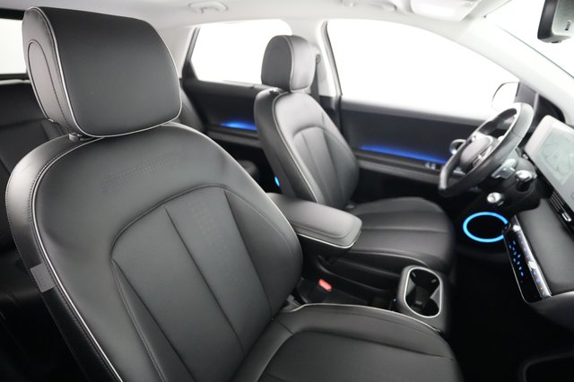 2023 Hyundai IONIQ 5 — photo 18 of 24