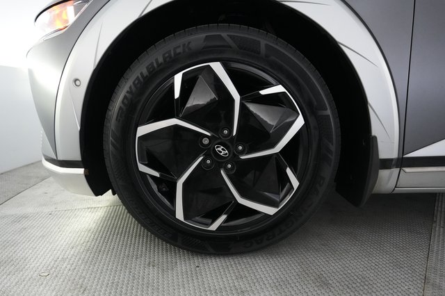 2023 Hyundai IONIQ 5 — photo 15 of 24