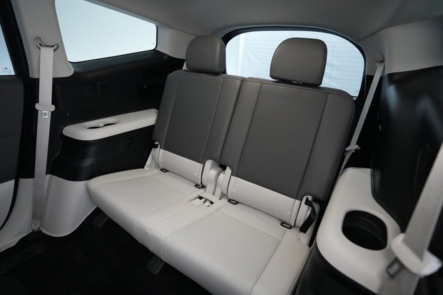 2026 Hyundai IONIQ 9 — photo 20 of 23