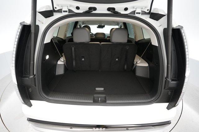 2026 Hyundai IONIQ 9 — photo 6 of 23