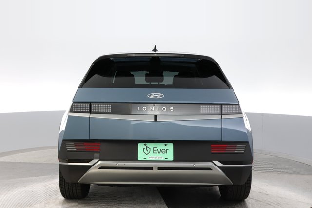2024 Hyundai IONIQ 5 — photo 12 of 21