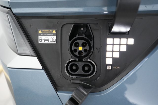 2024 Hyundai IONIQ 5 — photo 8 of 21