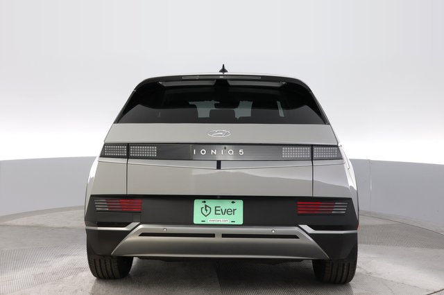 2024 Hyundai IONIQ 5 — photo 12 of 24