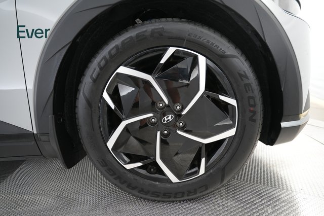 2024 Hyundai IONIQ 5 — photo 7 of 24