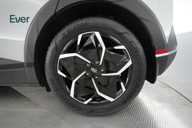 2024 Hyundai IONIQ 5 — photo 16 of 24