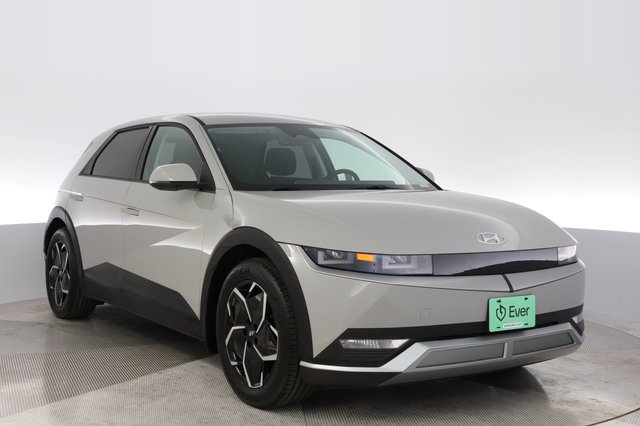 2024 Hyundai IONIQ 5 — photo 10 of 24