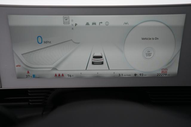 2024 Hyundai IONIQ 5 — photo 5 of 24