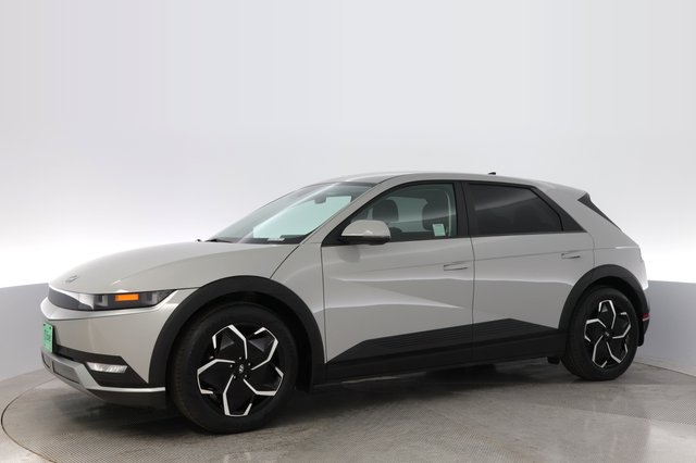 2024 Hyundai IONIQ 5 — photo 14 of 24