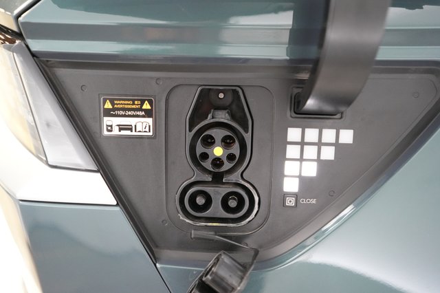 2024 Hyundai IONIQ 5 — photo 8 of 19