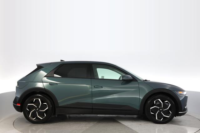 2024 Hyundai IONIQ 5 — photo 10 of 19