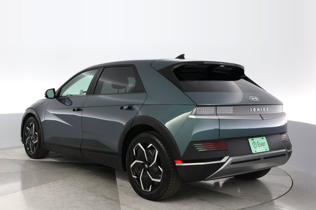 2024 Hyundai IONIQ 5 — photo 11 of 19