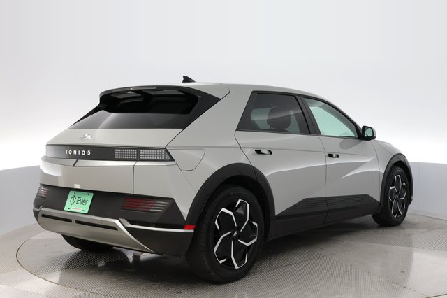 2024 Hyundai IONIQ 5 — photo 2 of 22