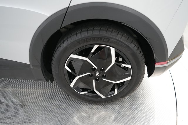 2024 Hyundai IONIQ 5 — photo 15 of 22