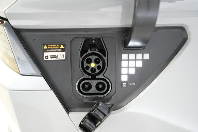 2024 Hyundai IONIQ 5 — photo 8 of 22