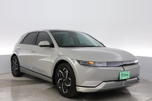 2024 Hyundai IONIQ 5 — photo 10 of 24