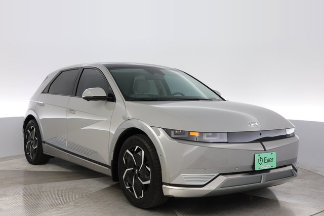 2024 Hyundai IONIQ 5 — photo 10 of 24