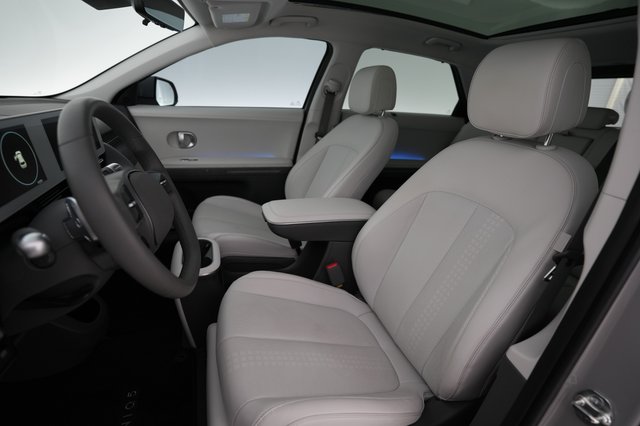 2024 Hyundai IONIQ 5 — photo 3 of 24