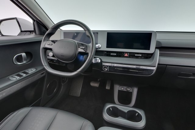 2024 Hyundai IONIQ 5 — photo 18 of 21