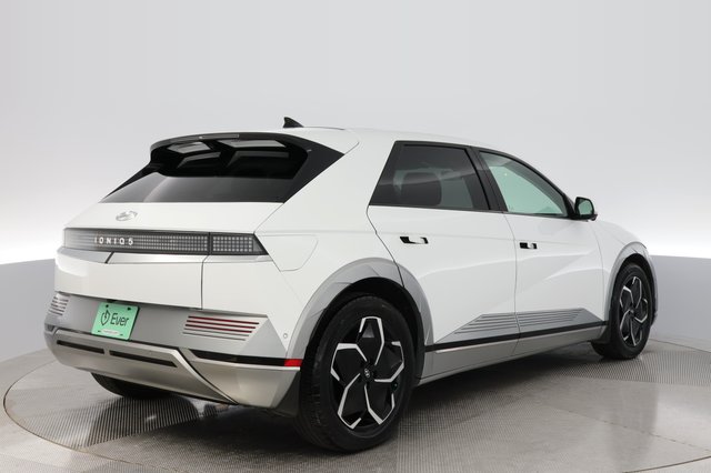2024 Hyundai IONIQ 5 — photo 2 of 21