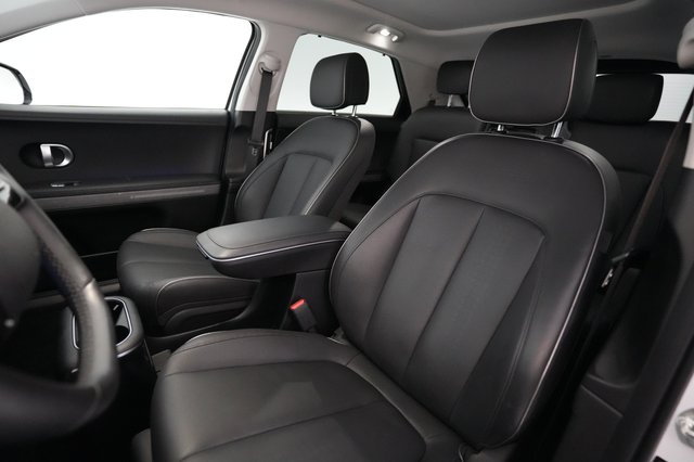 2024 Hyundai IONIQ 5 — photo 3 of 21