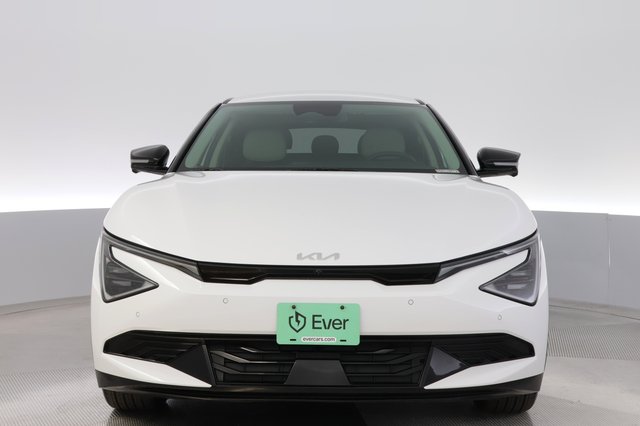 2025 Kia EV6 — photo 9 of 26