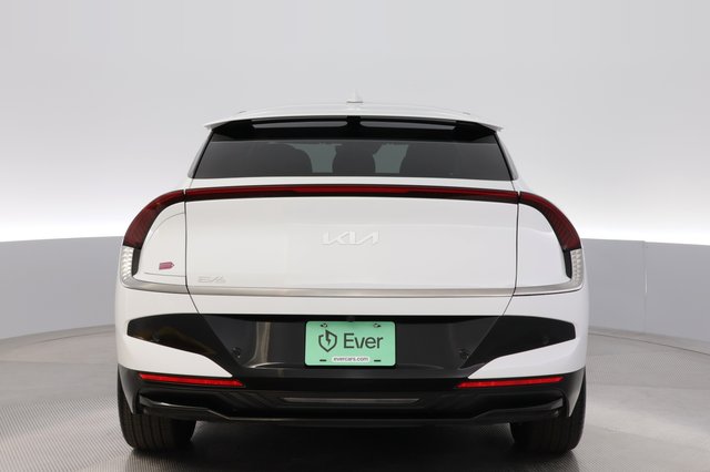 2025 Kia EV6 — photo 12 of 26